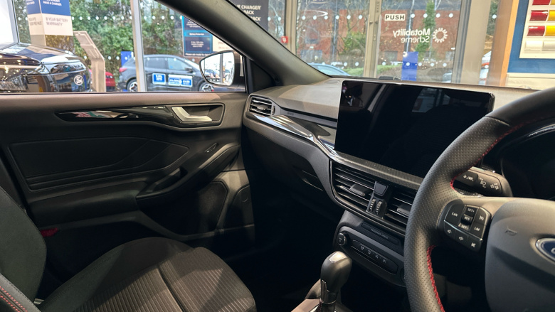 Ford Focus 1.0 EcoBoost Hybrid mHEV 155 ST-Line 5dr Auto Petrol Hatchback